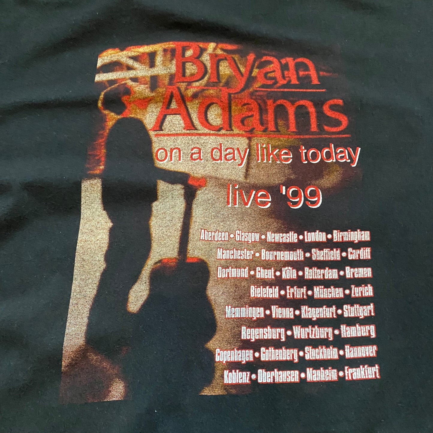 Bryan Adams 1999 On A Day Like Today Live '99 Tee