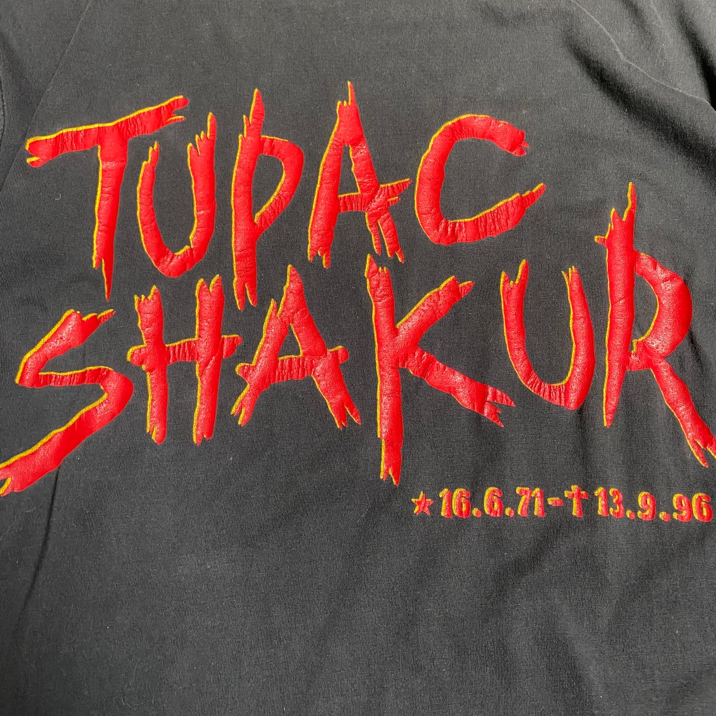 Tupac Shakur 00's Memorial Tee