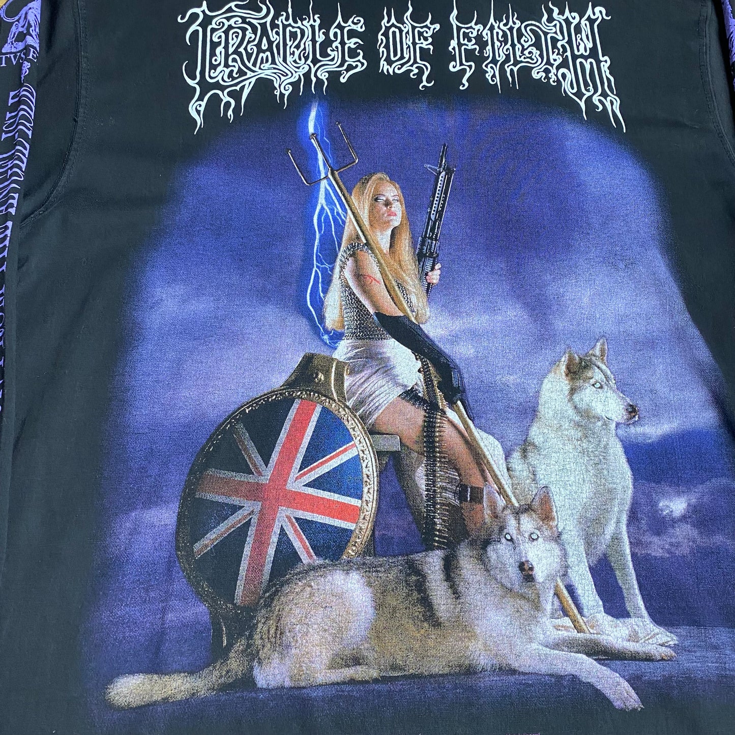 Cradle Of Filth 1997 Spearheading Millennial War Longsleeved Tee